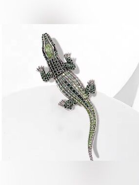 Rhinestone Crocodile Brooch Pendant – Sparkling Alligator Statement Jewelry